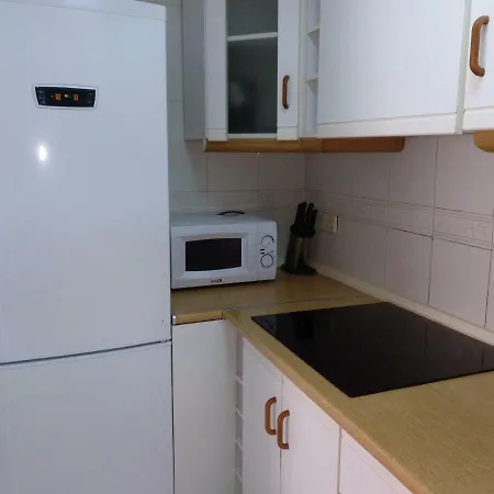 Marvelous Flat Next To The Beach דירה