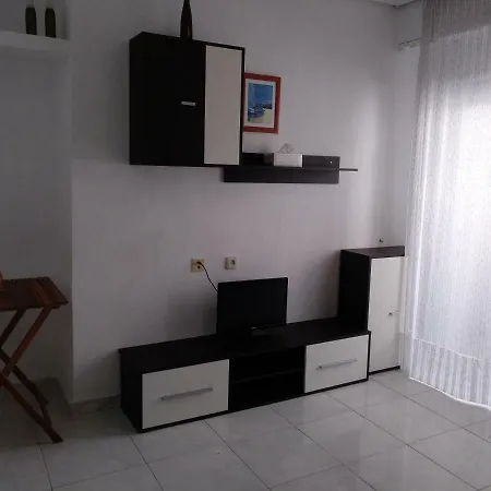 Marvelous Flat Next To The Beach דירה
